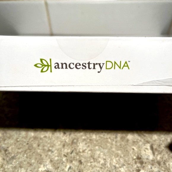NIB OFFICIAL ancestryDNA kit - Picture 2 of 2